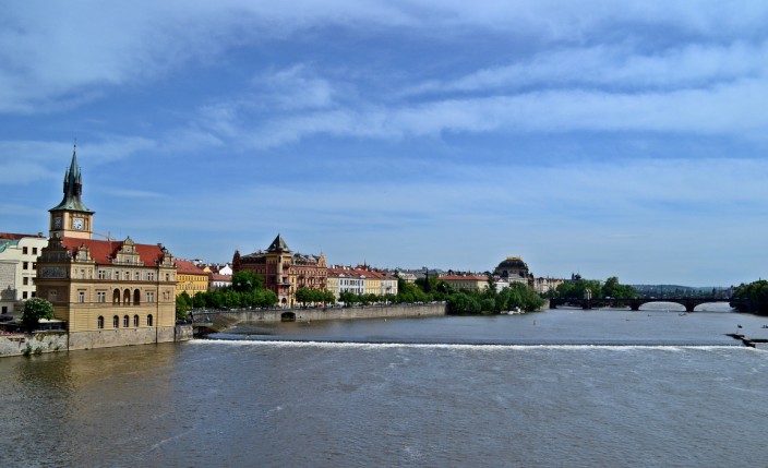 (Looking upriver from Charles Bridge